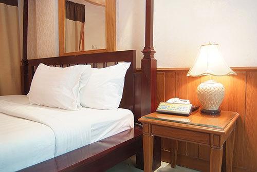 Bangkok Garden Resort Стая снимка