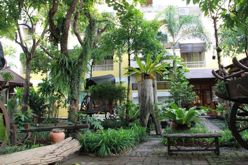 Bangkok Garden Resort Екстериор снимка